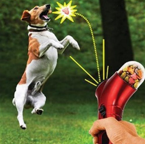 Pet Treat Launcher – Interactive Catapult Feeder Toy for Dogs & Cats