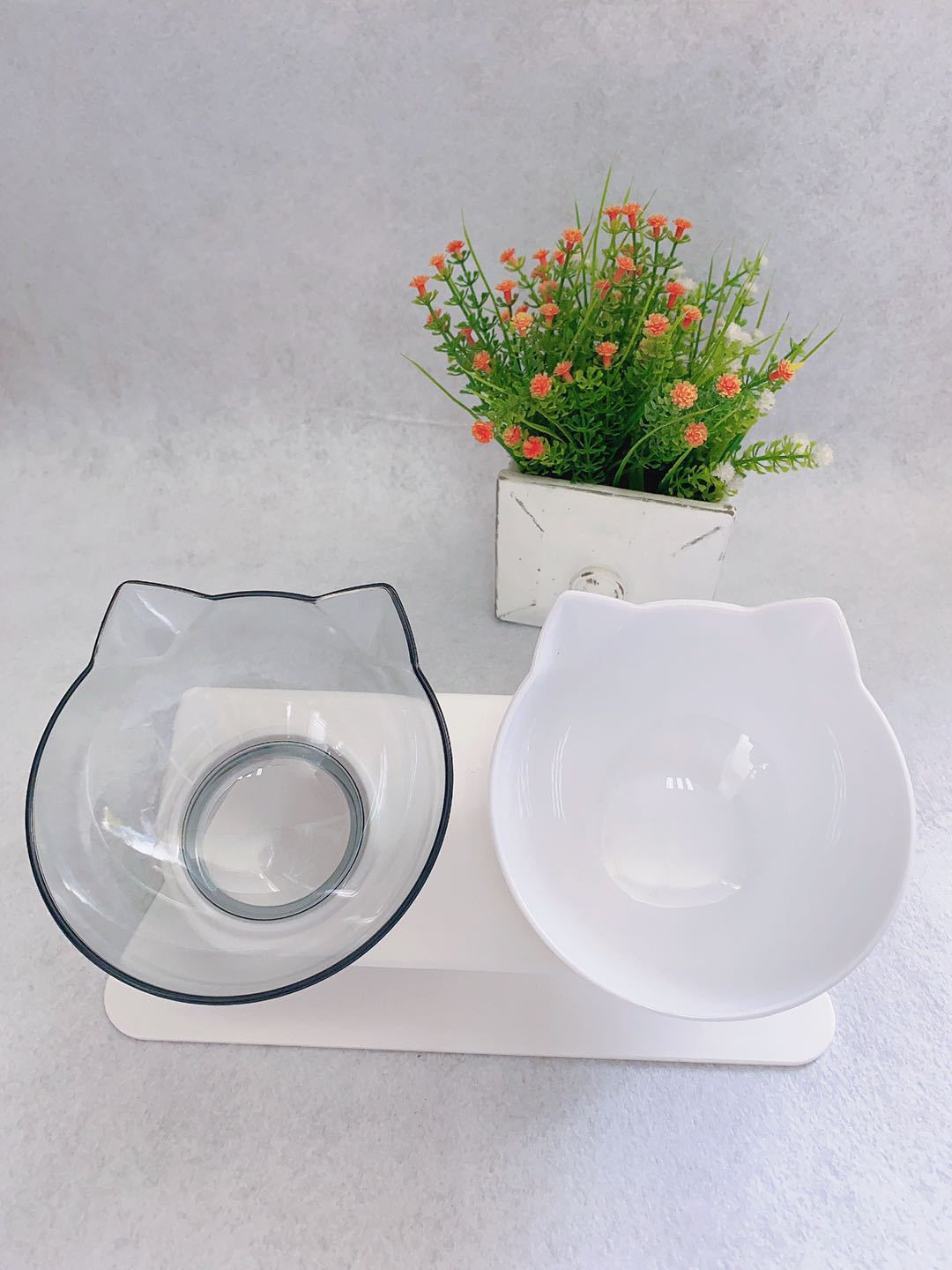 Cat Double Bowl – Elevated Feeding Station for Food & Water