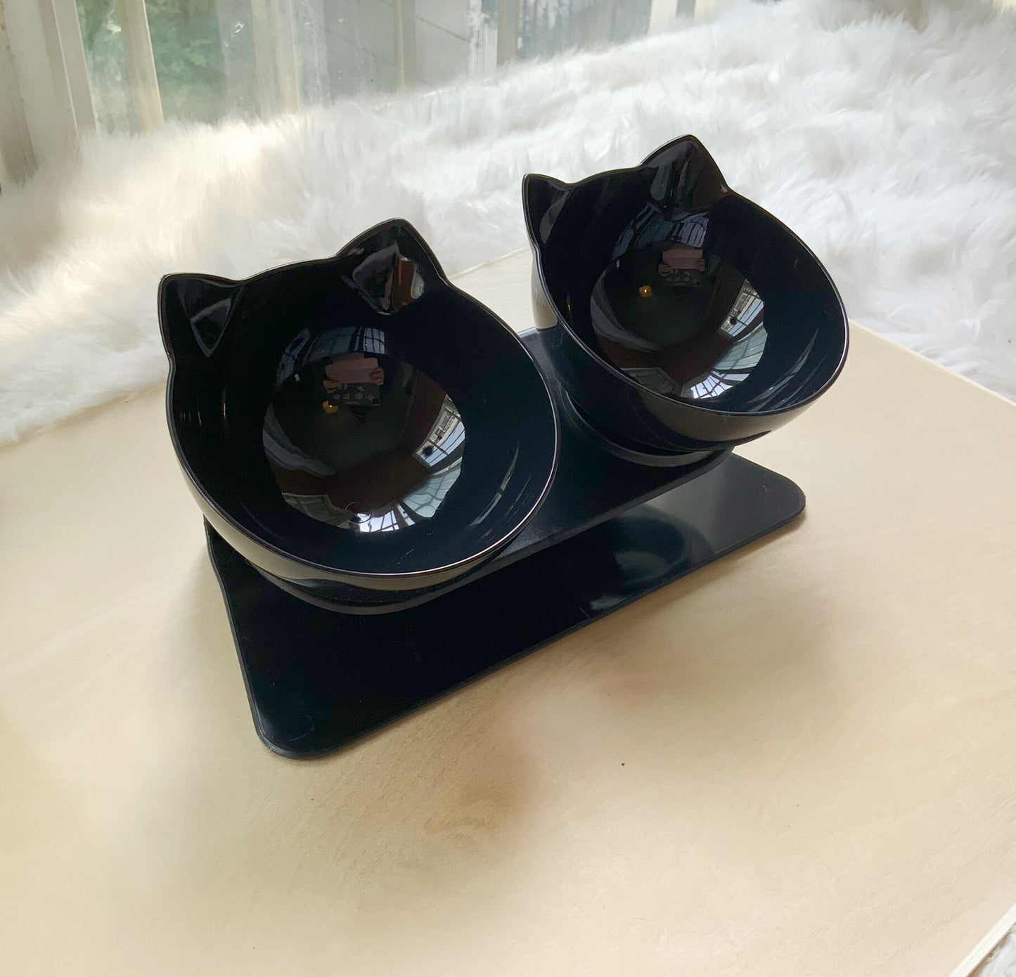 Cat Double Bowl – Elevated Feeding Station for Food & Water
